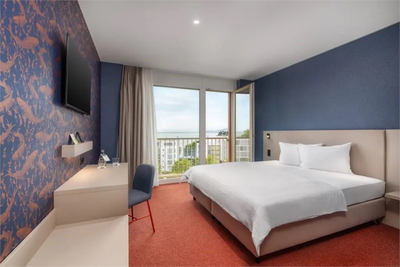 b_smart hotel Arbon - deluxe Doppelzimmer mit Seesicht - Seminarhotelsschweiz - MICE Service Group
