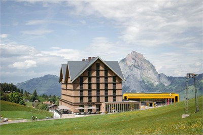 Stoos Lodge - Aussenansicht - Seminarhotels Schweiz